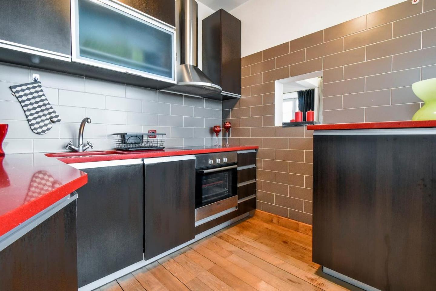 Fully Equipped Vitoshka Area Spacious Metro София Экстерьер фото