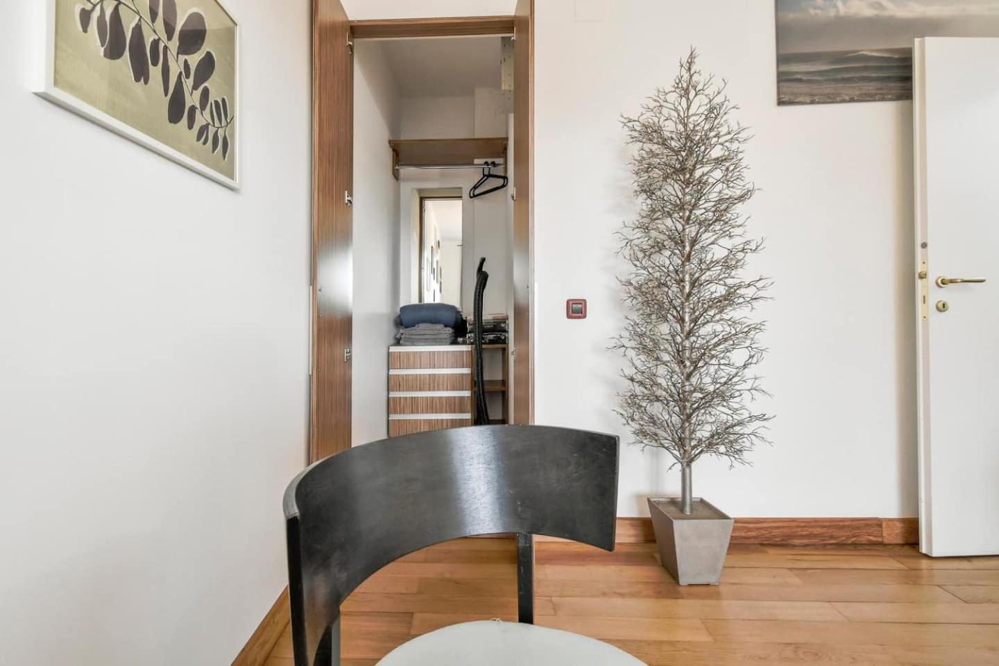 Fully Equipped Vitoshka Area Spacious Metro София Экстерьер фото