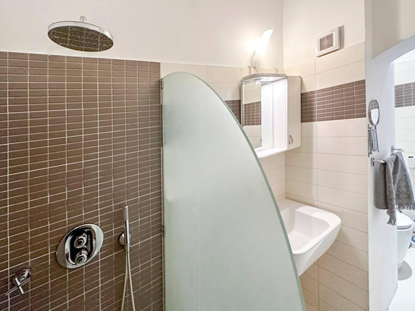 Fully Equipped Vitoshka Area Spacious Metro София Экстерьер фото
